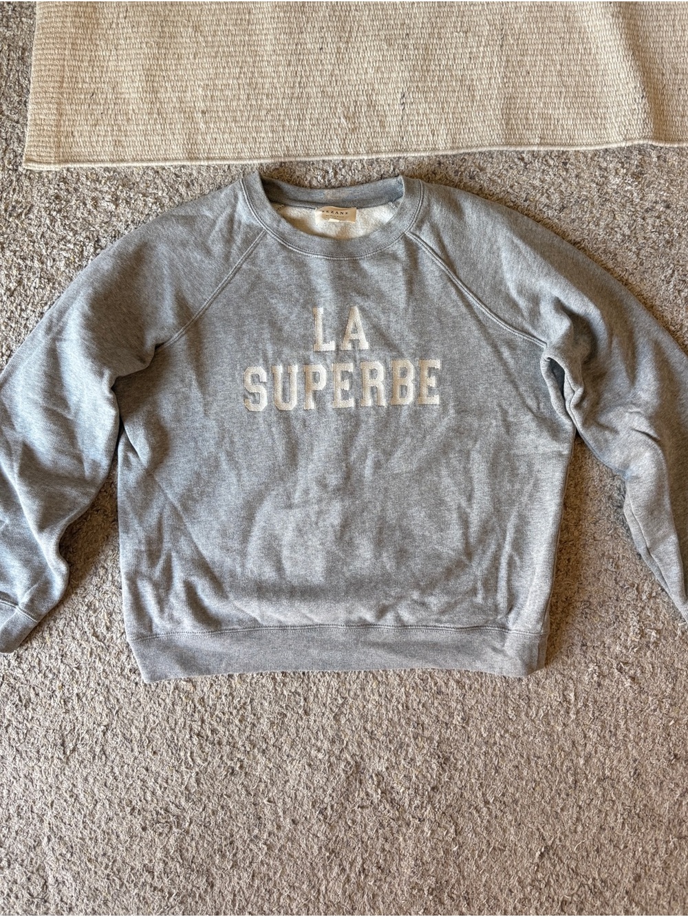 Sezane La Superbe Crewneck Sweatshirt - Light Gray with Off-white Lettering